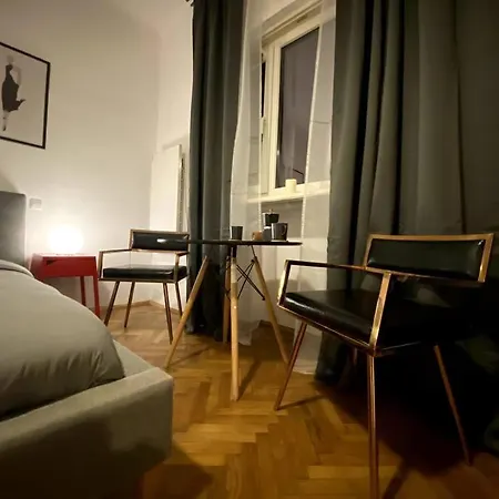 Апартаменти Cozy City Centre Studio *